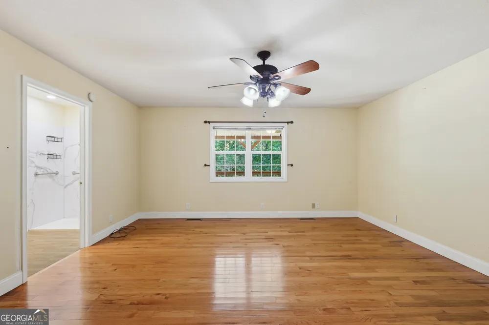 118 Brenda LN Clayton, GA 30525