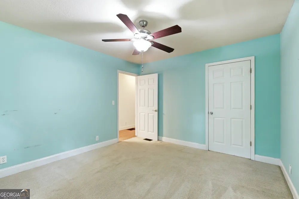 118 Brenda LN Clayton, GA 30525