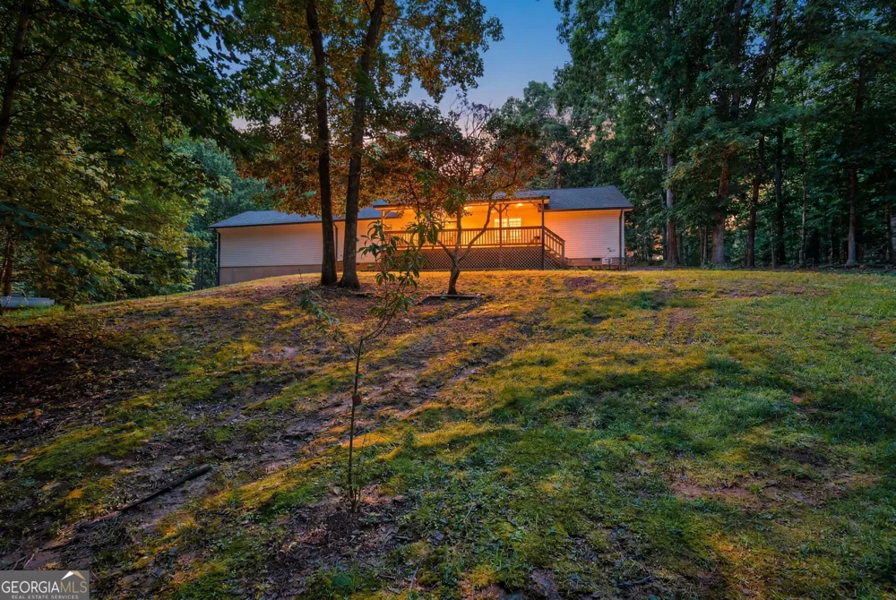 118 Brenda LN Clayton, GA 30525