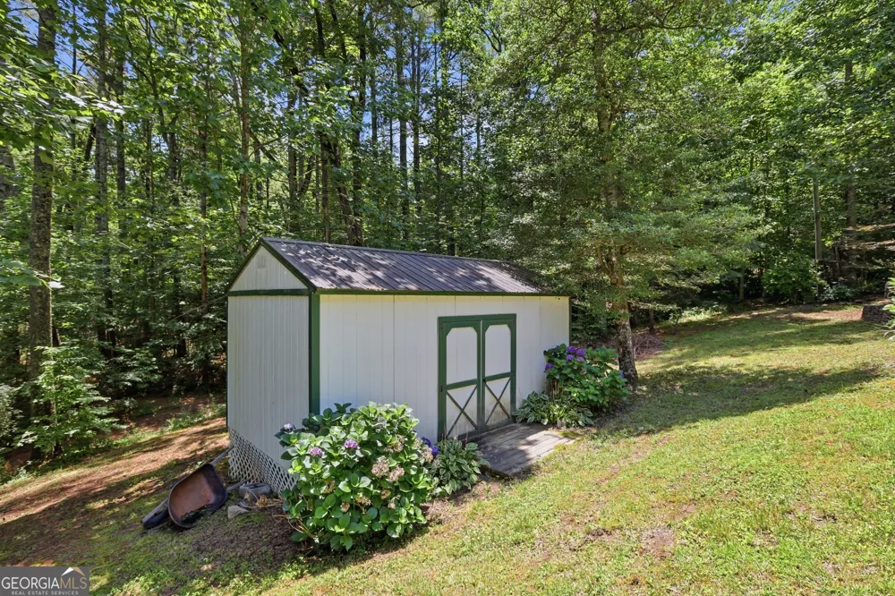 118 Brenda LN Clayton, GA 30525