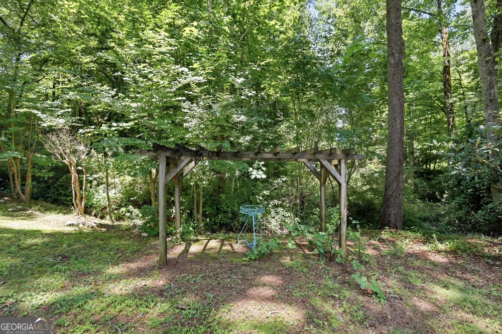 118 Brenda LN Clayton, GA 30525