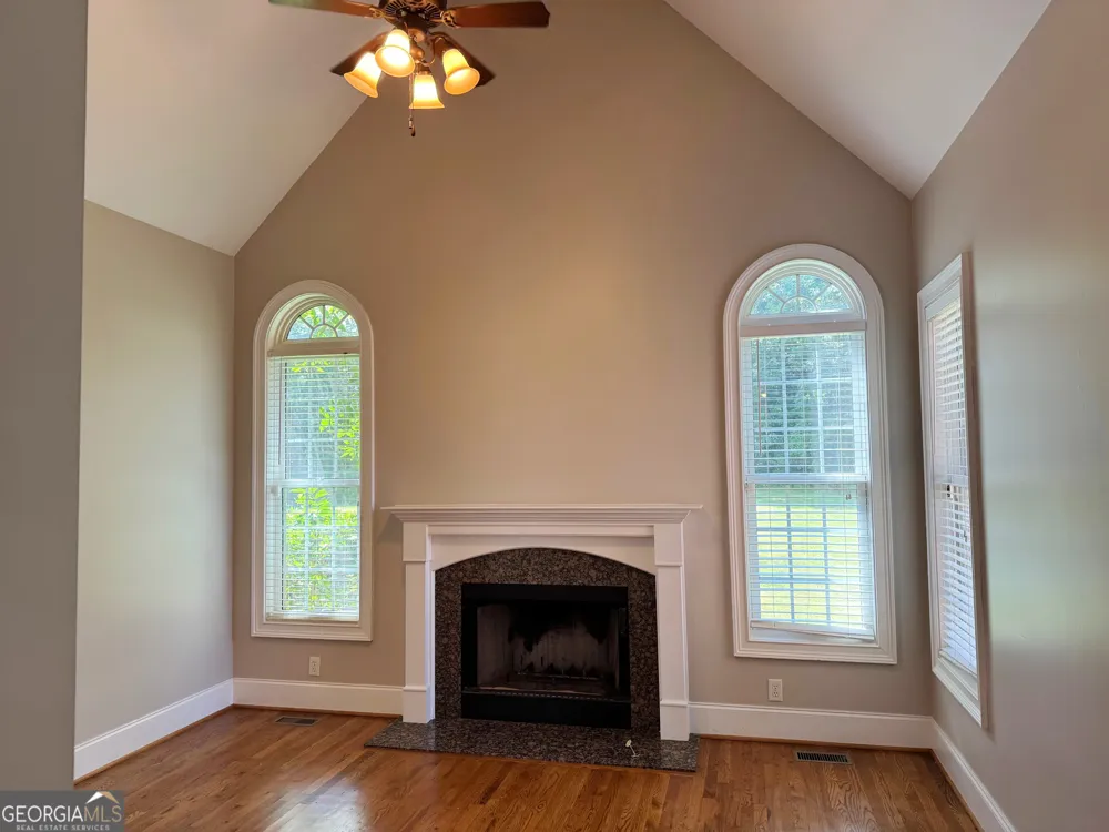 130 Wickham DR Tyrone, GA 30290