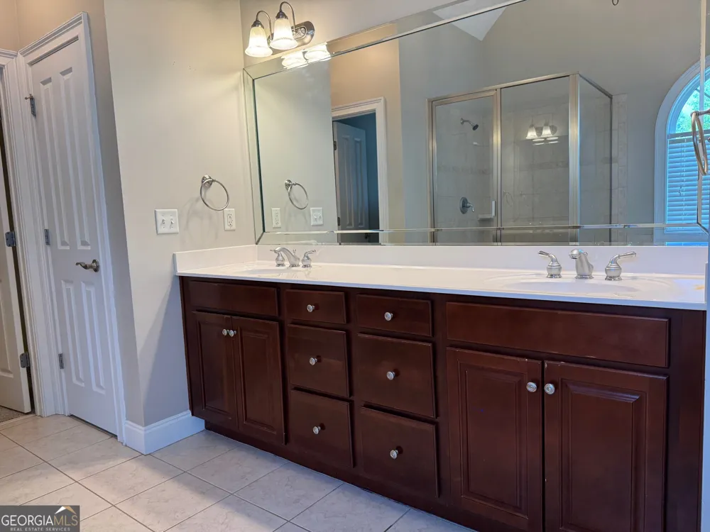 130 Wickham DR Tyrone, GA 30290