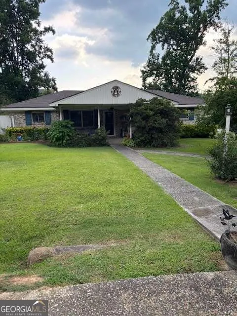 3675 Goodwin RD