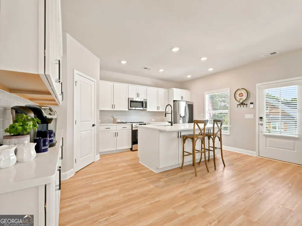 107 Red Cloud WALK Waleska, GA 30183