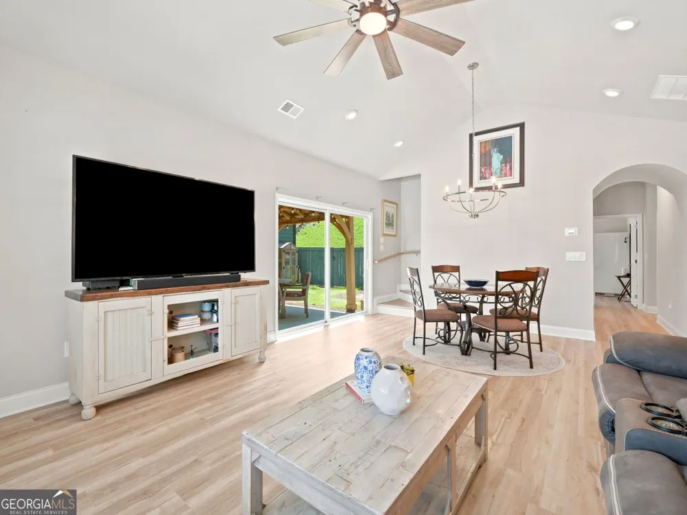 107 Red Cloud WALK Waleska, GA 30183