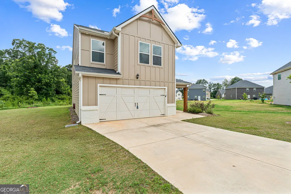 110 Red Barn CT Perry, GA 31069