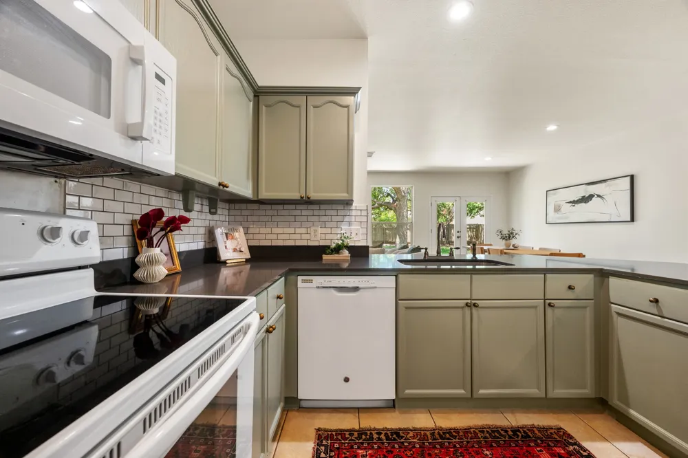 3130 Lomita Drive Austin, TX 78738