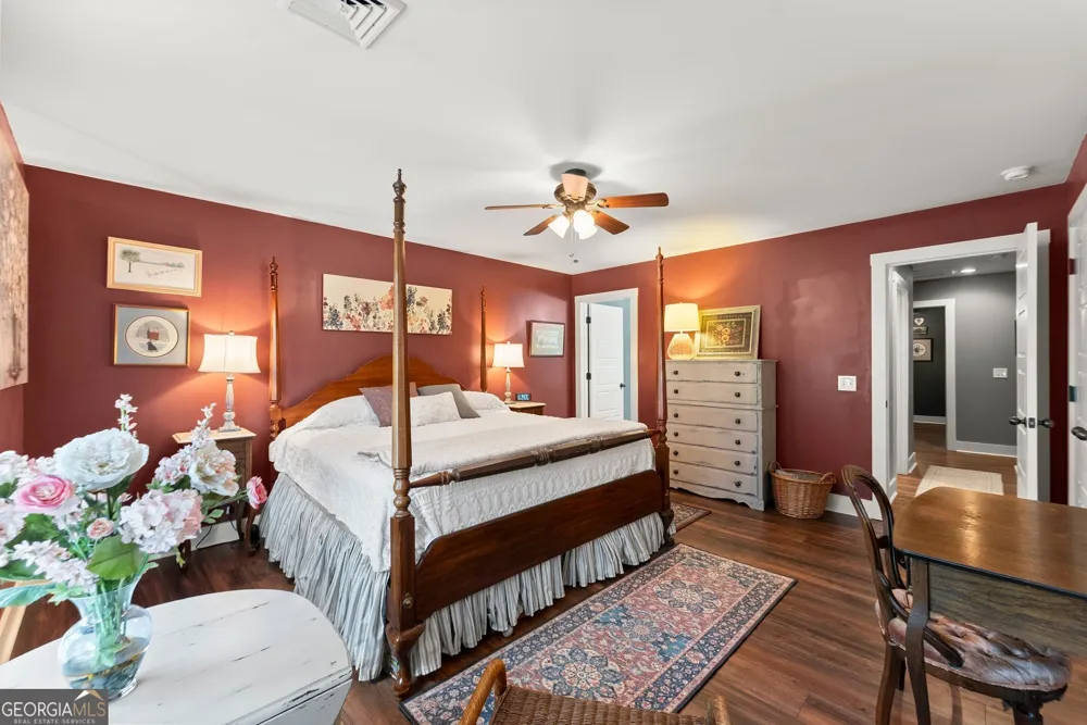 336 Wood ST Cornelia, GA 30531