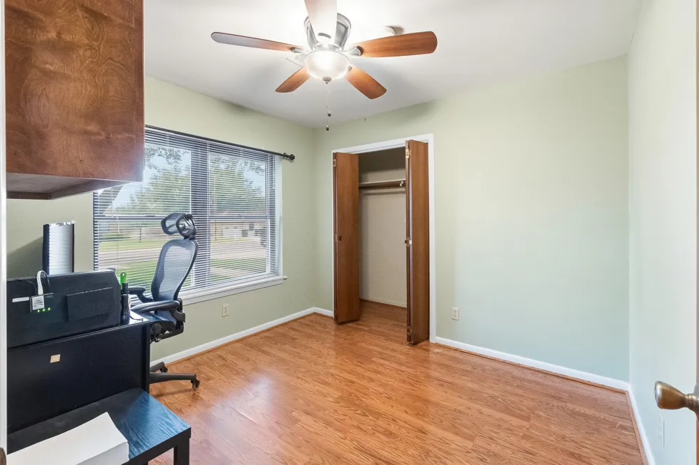 108 Meadow Creek Drive Schulenburg, TX 78956