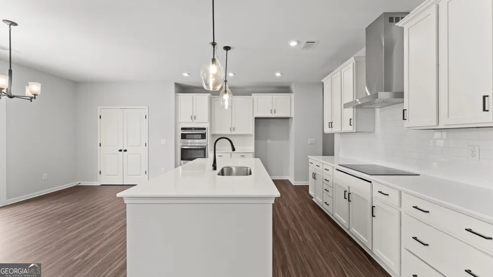 4406 Buttonwood LN Lilburn, GA 30047