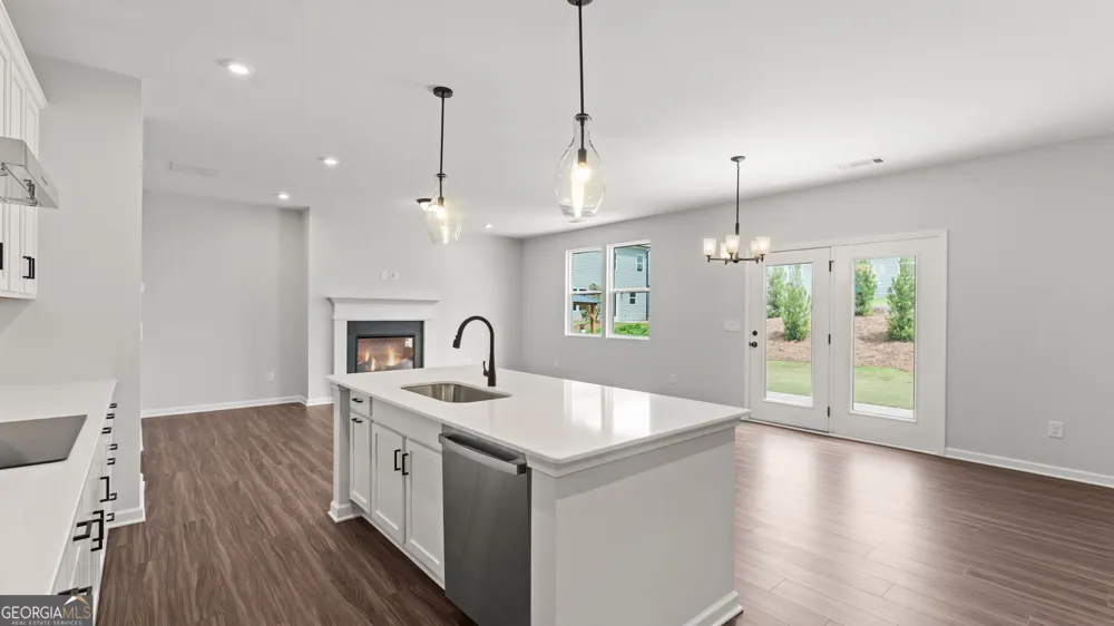 4406 Buttonwood LN Lilburn, GA 30047