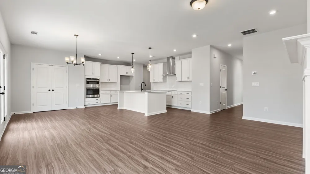 4406 Buttonwood LN Lilburn, GA 30047