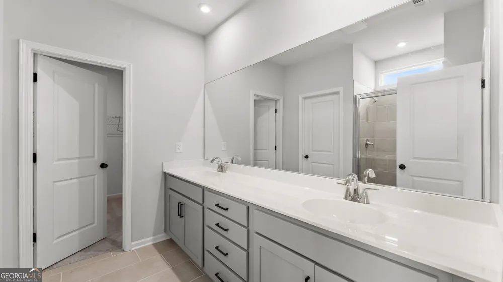 4326 Buttonwood LN Lilburn, GA 30047