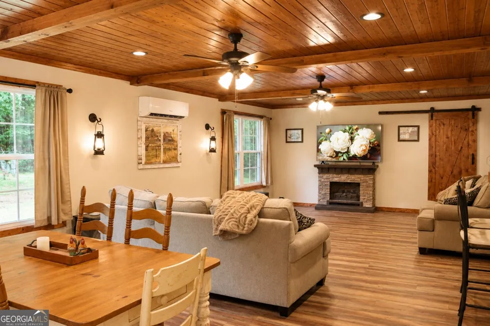 523 S River DR Jackson, GA 30233