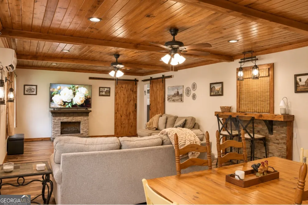 523 S River DR Jackson, GA 30233