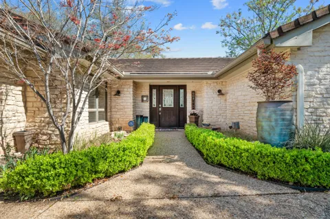 604 Rolling Green Drive