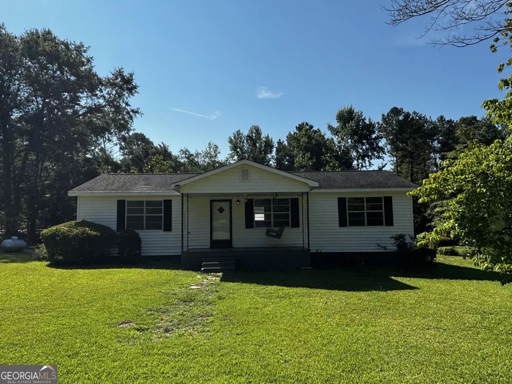 5494 Huffs Bridge RD Dearing, GA 30808