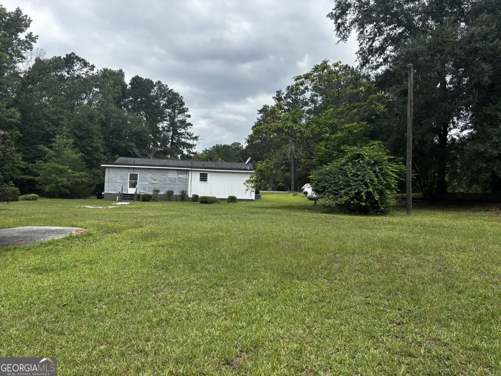 5494 Huffs Bridge RD Dearing, GA 30808