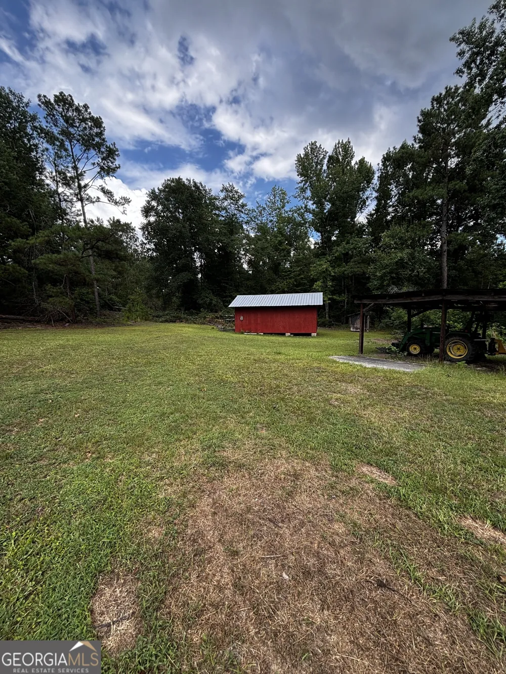 5494 Huffs Bridge RD Dearing, GA 30808