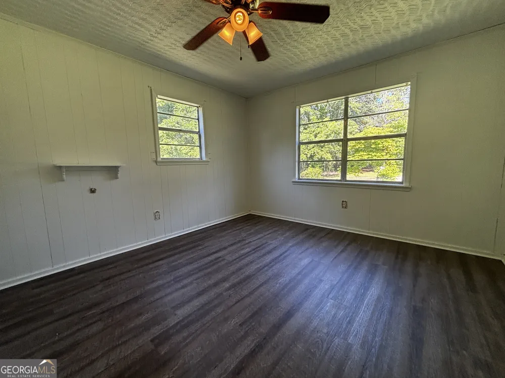 5494 Huffs Bridge RD Dearing, GA 30808