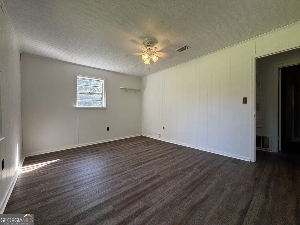 5494 Huffs Bridge RD Dearing, GA 30808