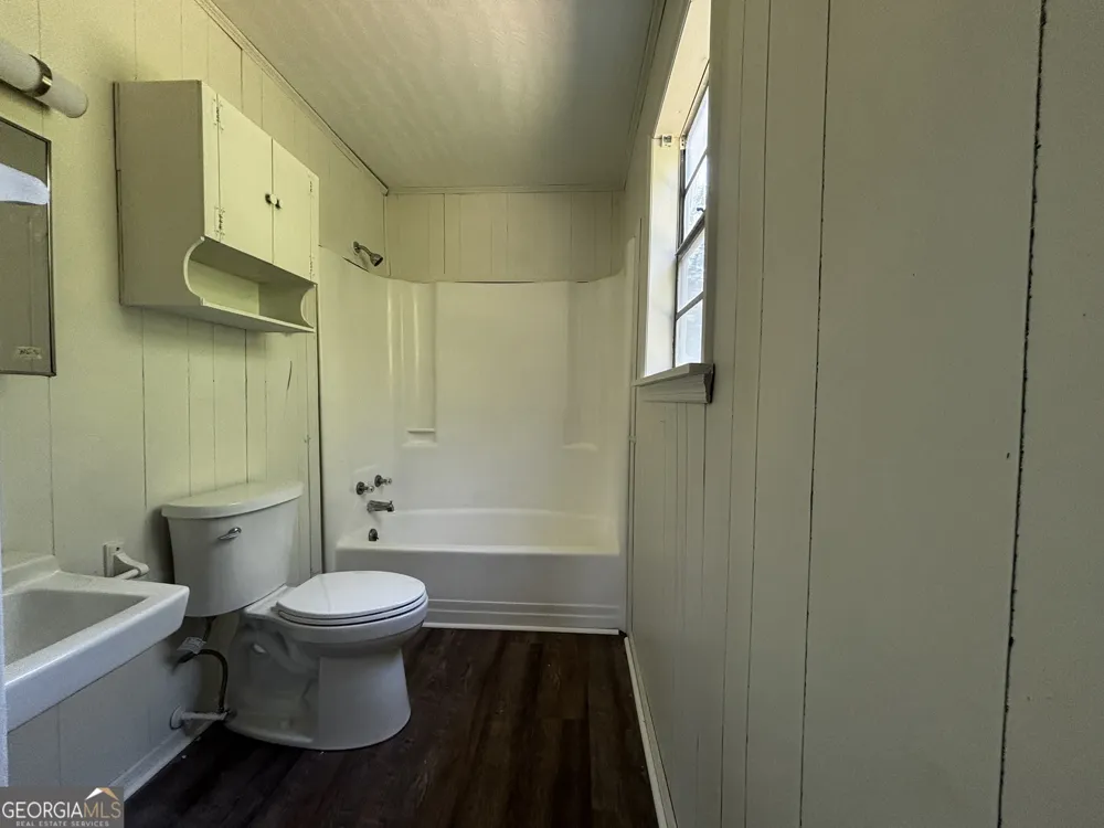 5494 Huffs Bridge RD Dearing, GA 30808