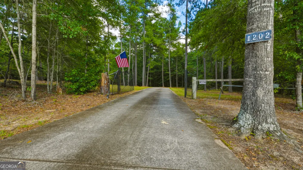 1202 Eddie Martin RD Buena Vista, GA 31803