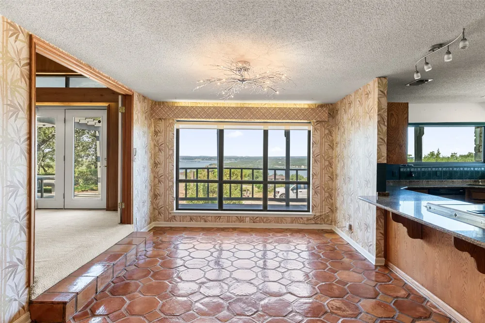 4005 Paloma Circle Lakeway, TX 78734
