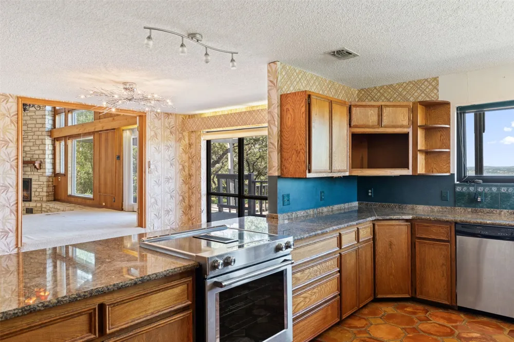 4005 Paloma Circle Lakeway, TX 78734
