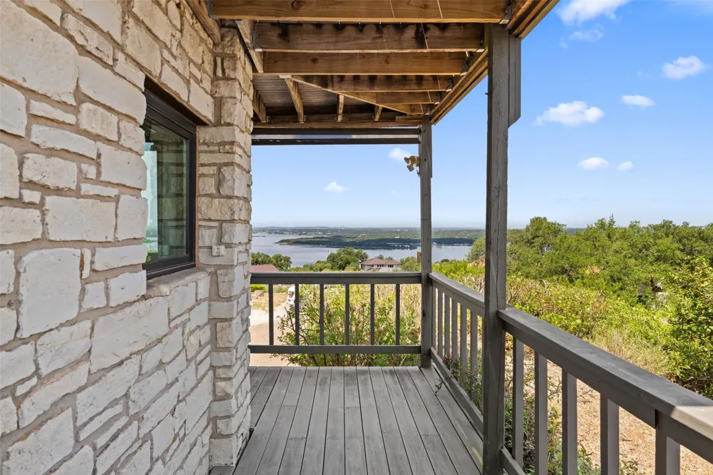 4005 Paloma Circle Lakeway, TX 78734