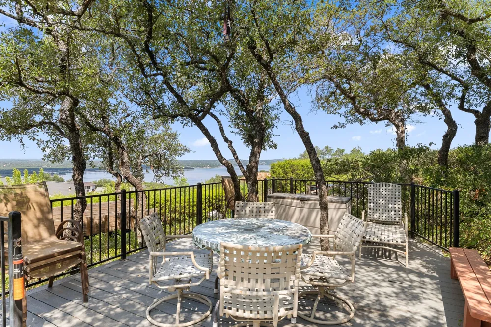 4005 Paloma Circle Lakeway, TX 78734