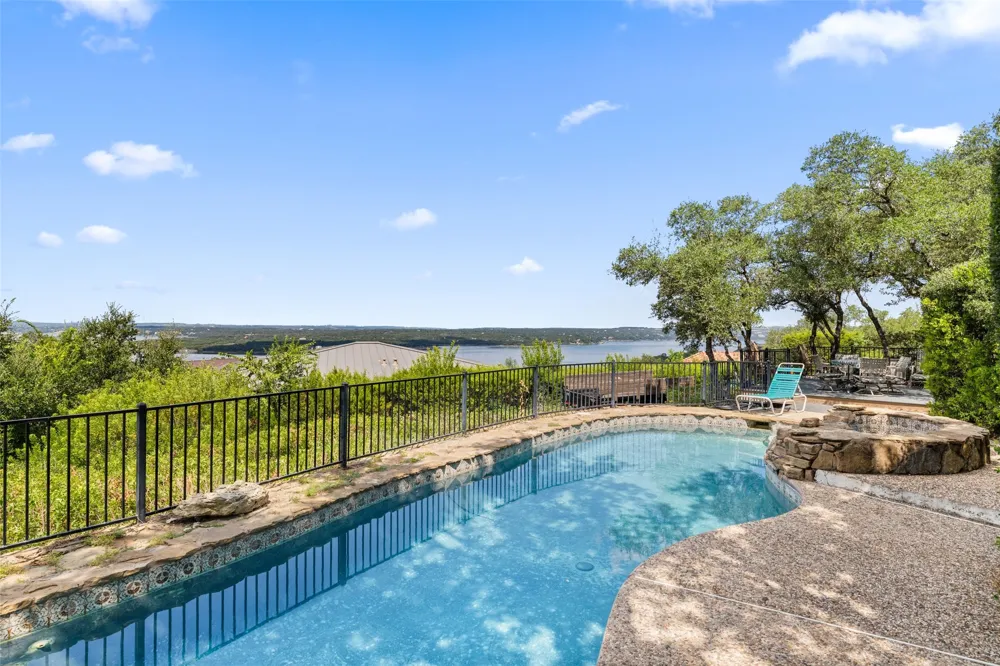 4005 Paloma Circle Lakeway, TX 78734
