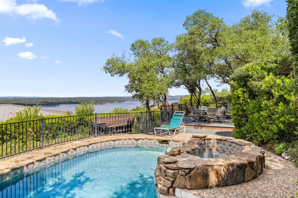 4005 Paloma Circle Lakeway, TX 78734
