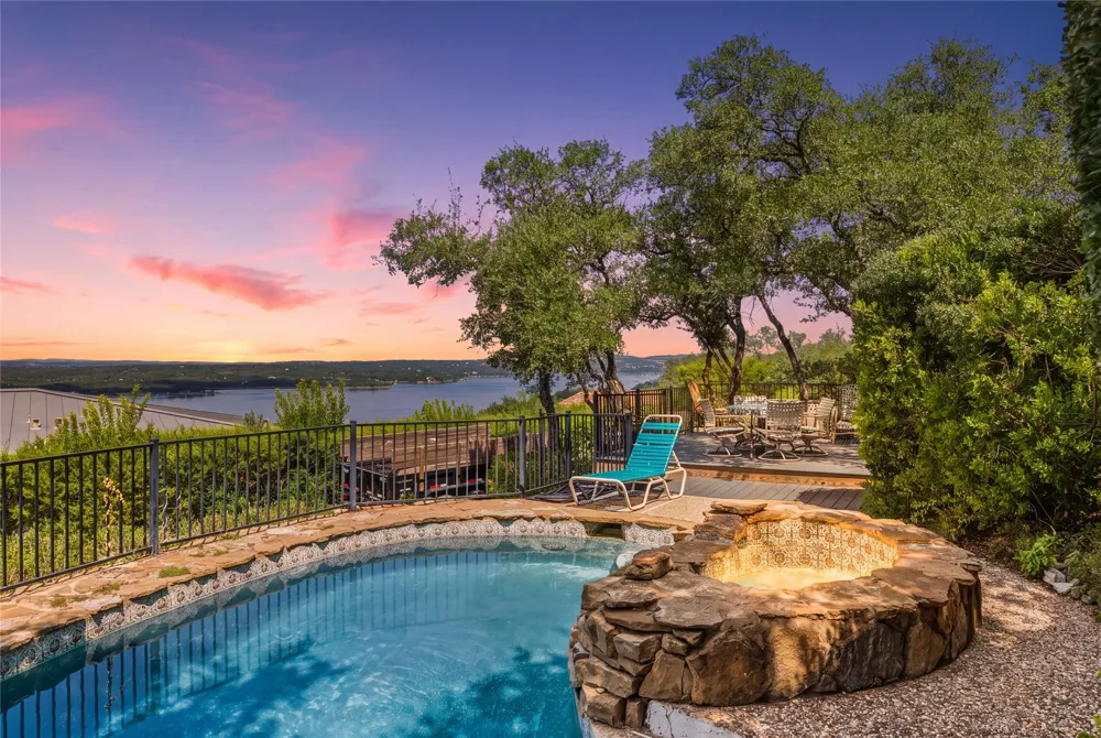 4005 Paloma Circle Lakeway, TX 78734