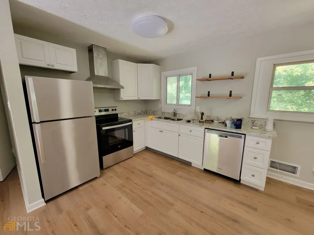 6628 Stark CT Riverdale, GA 30274