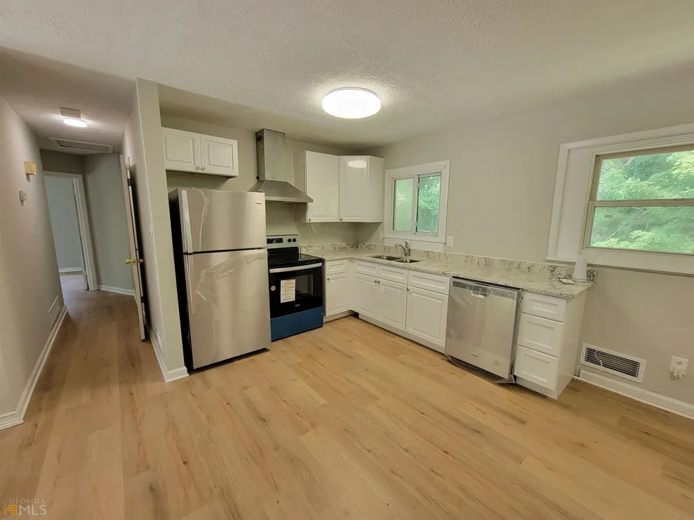 6628 Stark CT Riverdale, GA 30274