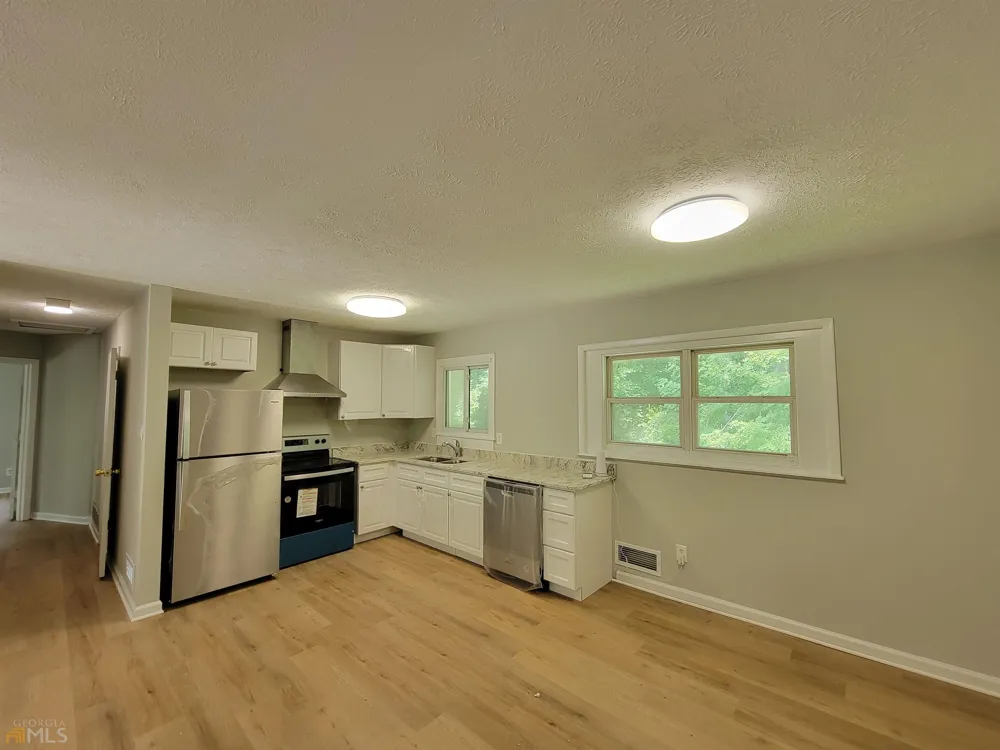 6628 Stark CT Riverdale, GA 30274