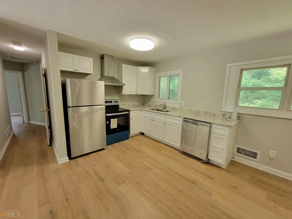 6628 Stark CT Riverdale, GA 30274