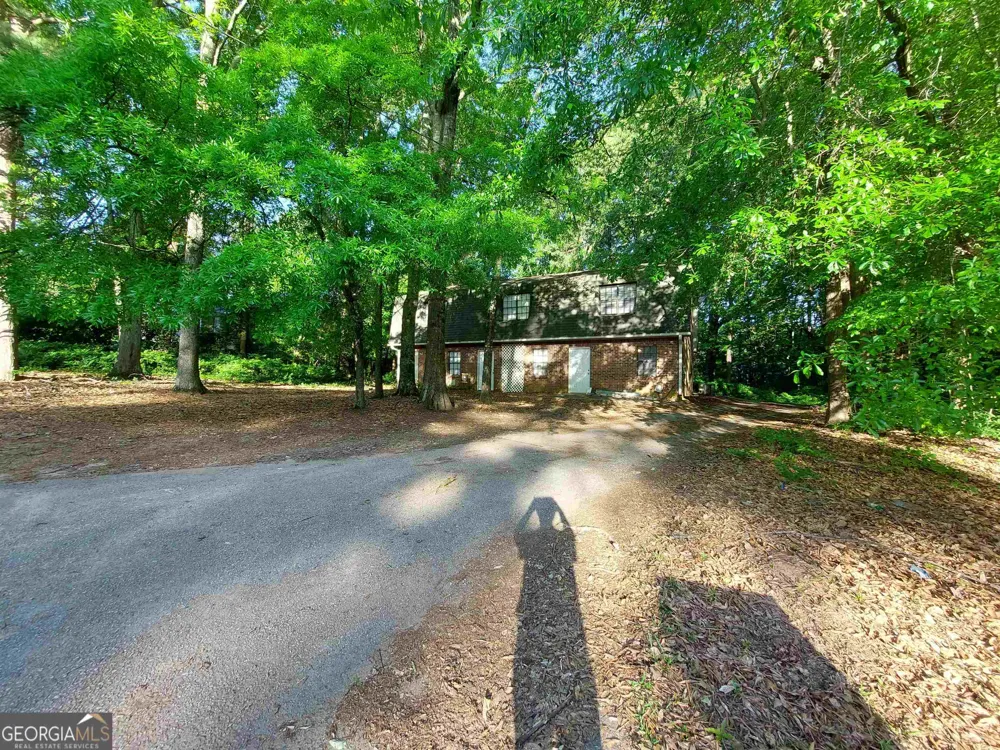 140 Hunters LN Fayetteville, GA 30215