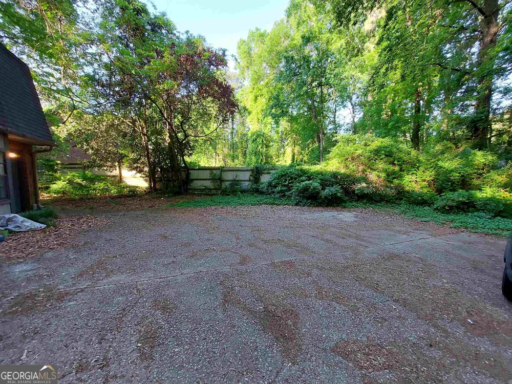 140 Hunters LN Fayetteville, GA 30215