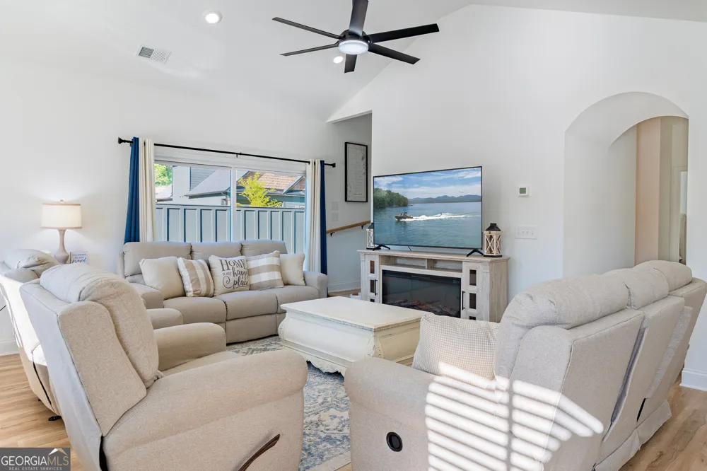 119 Red Cloud WALK Waleska, GA 30183