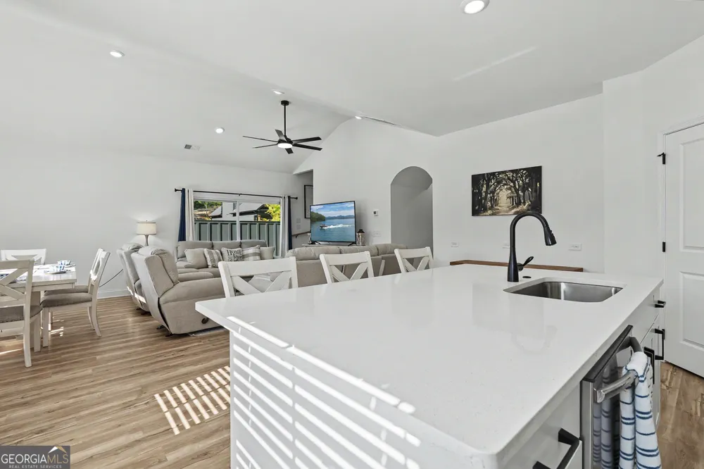 119 Red Cloud WALK Waleska, GA 30183
