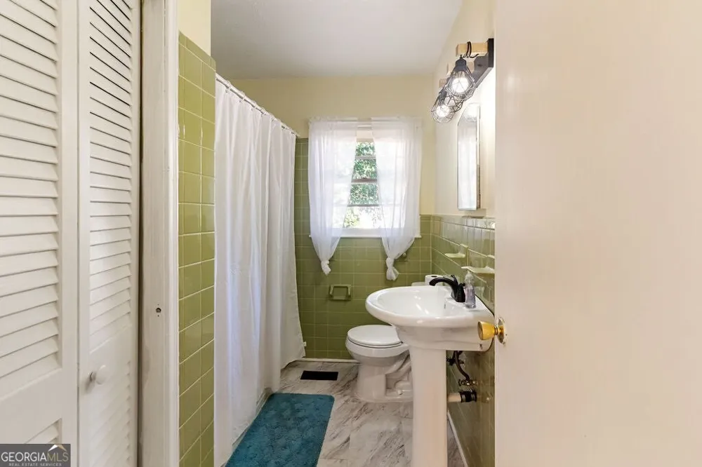 704 Lausanne DR Valdosta, GA 31601