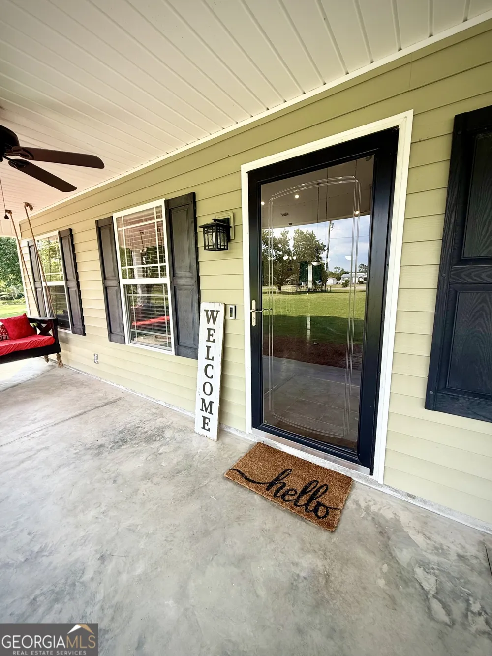 2402 Zoar RD Baxley, GA 31513