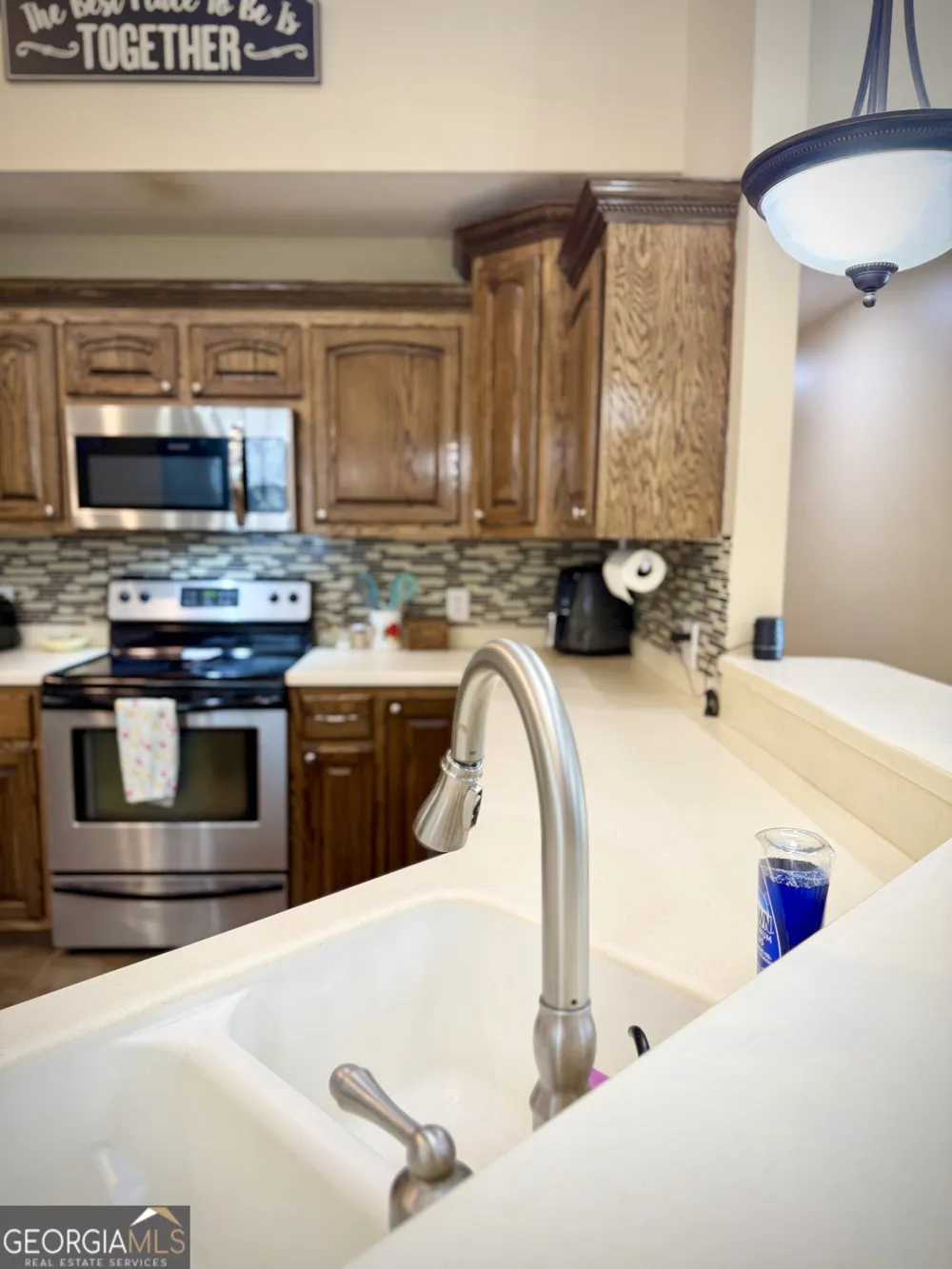 2402 Zoar RD Baxley, GA 31513