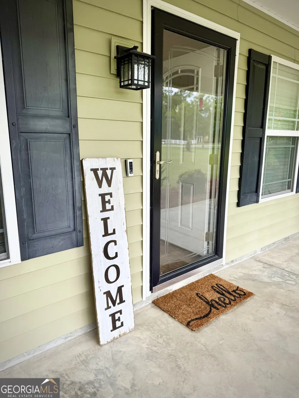 2402 Zoar RD Baxley, GA 31513