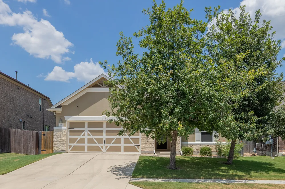 205 Mauldin Street Georgetown, TX 78628