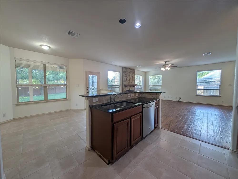 1602 Westmeadow Trail Round Rock, TX 78665
