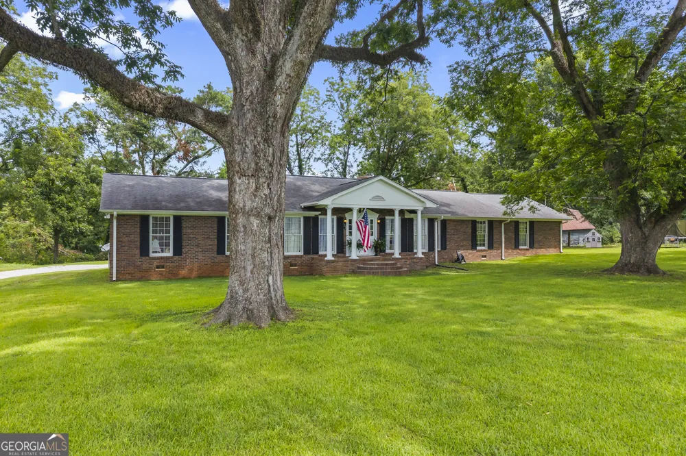 16530 Highway 59 Carnesville, GA 30521